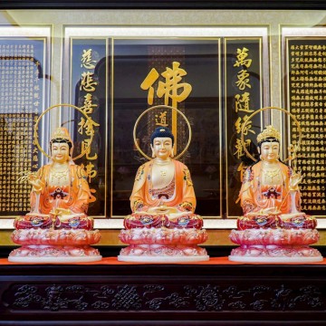 Tam thế Phật tọa đài sen đá thạch anh vẽ gấm 